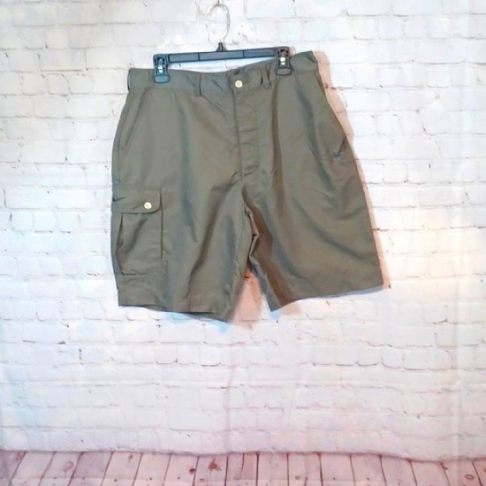 Nike Men's Casual Athleisure Green Nylon Cargo Shorts sz 34 M